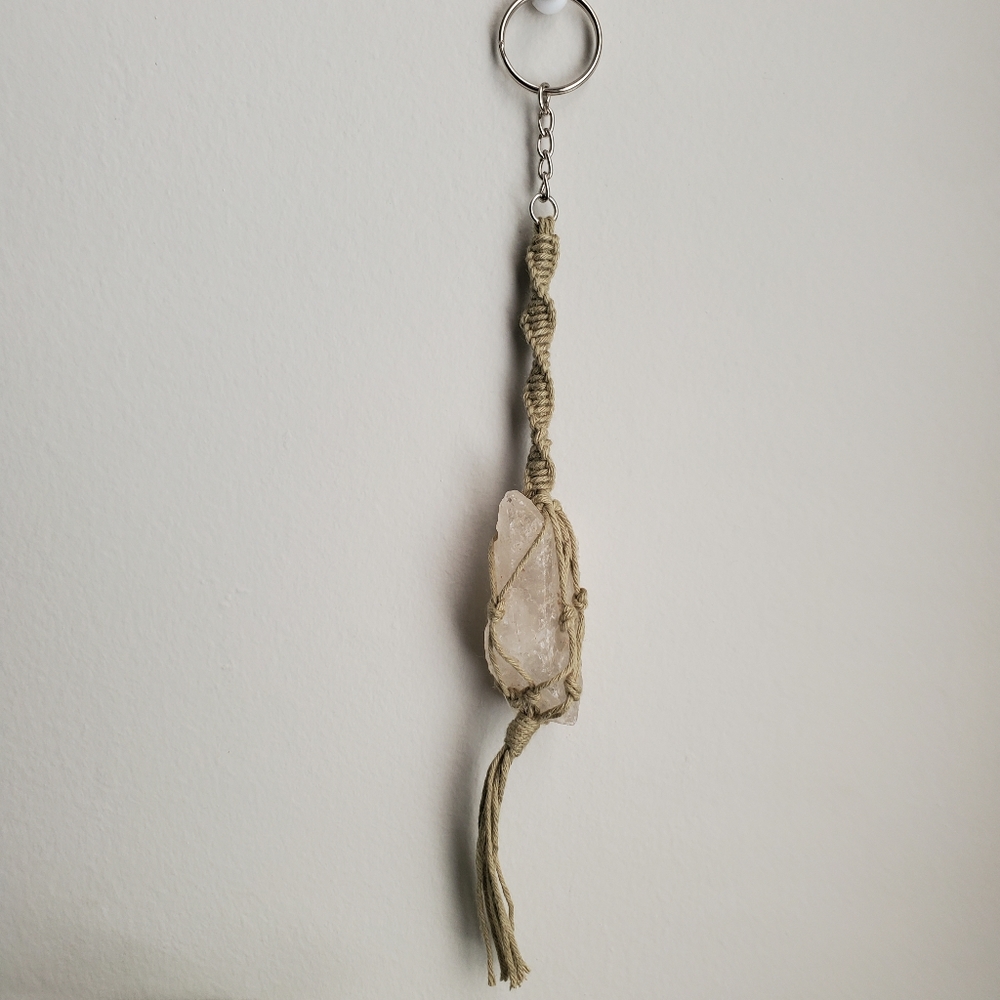Macrame Crystal Quartz Keychain - Picture 3 of 7